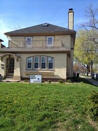 Building Photo - 1830-32 E Kenwood Blvd