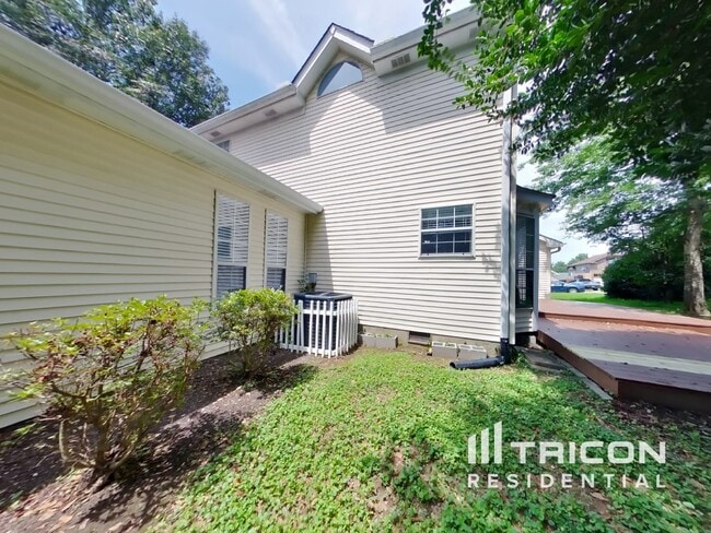 Building Photo - 100 Chitwood Ct