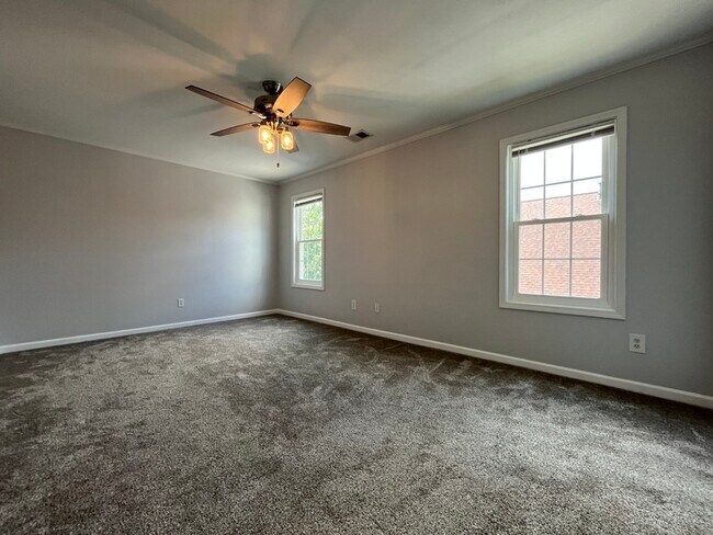 Building Photo - 4485 Easywater Ln