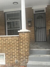 Building Photo - 2809 W Mulberry St