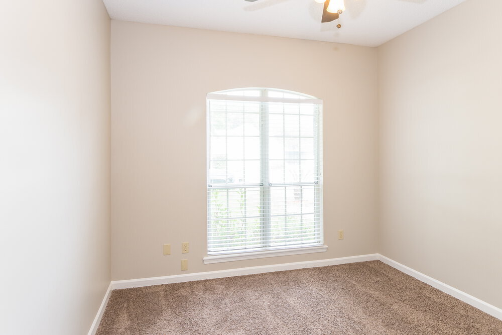 Building Photo - 10693 Eaglet Ct