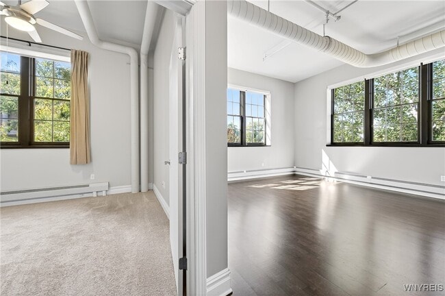 Building Photo - 2917 Main St