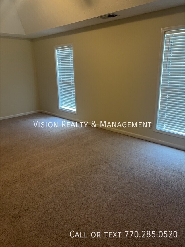 Building Photo - 2443 Tolliver Dr