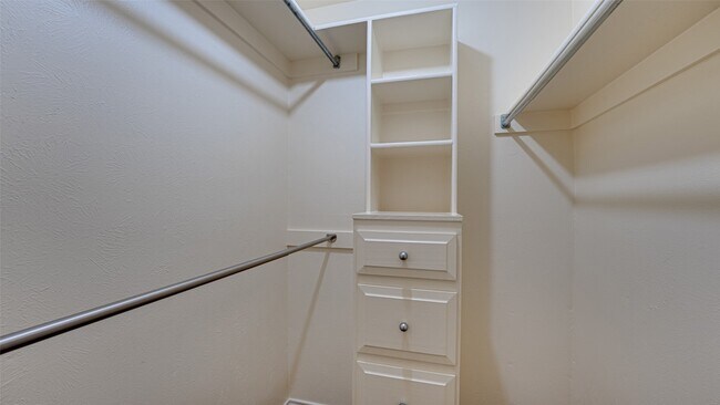 Building Photo - 5818 Orchid Ln