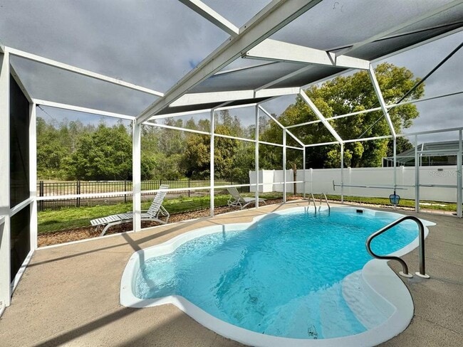 Building Photo - 5333 Casa Nueva Dr