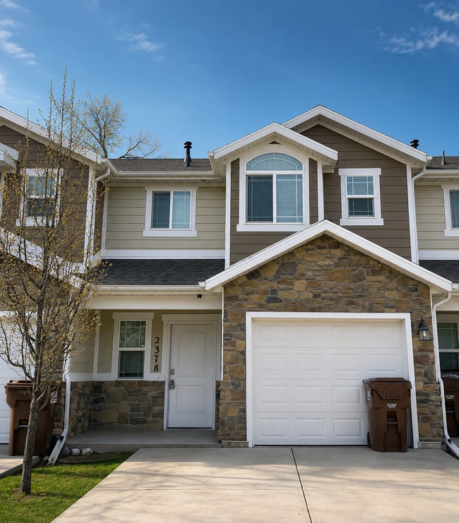 Building Photo - 3 Weeks Rent Free! | Spacious 3 Bed 2.5 Bath Townhome in West Haven | Garage + Pool Community Ame...