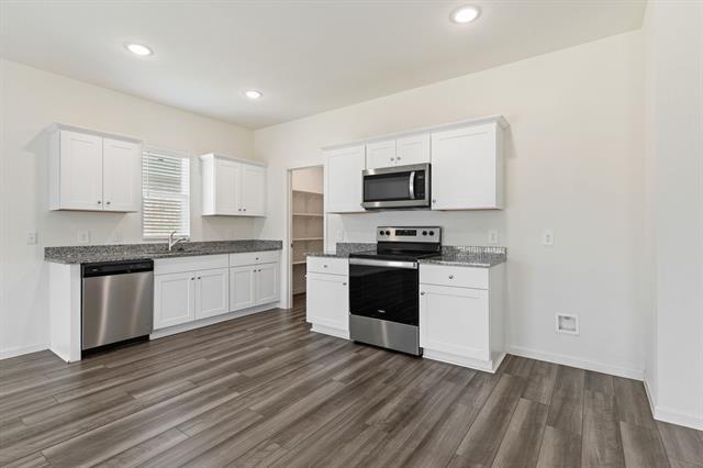 Building Photo - 2641 Sagebrush Dr