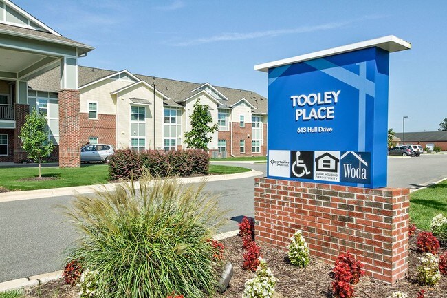 Building Photo - 2 br, 1 bath Apartment - Tooley Place