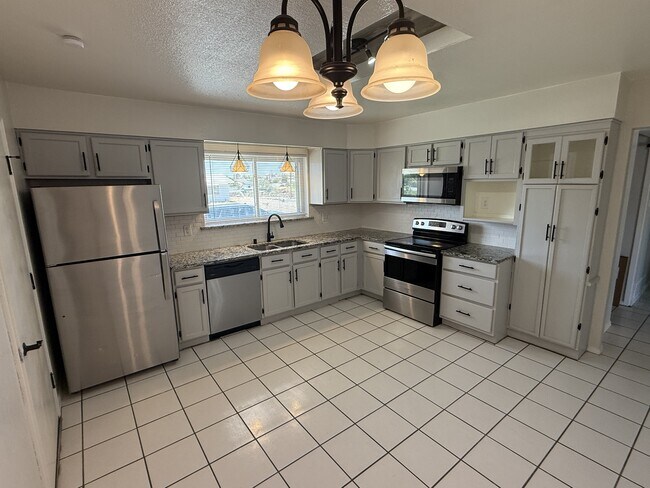 Building Photo - 7201 Armistad Ave