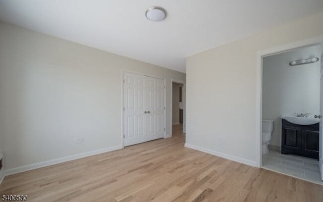 Building Photo - 16 Olyphant Pl