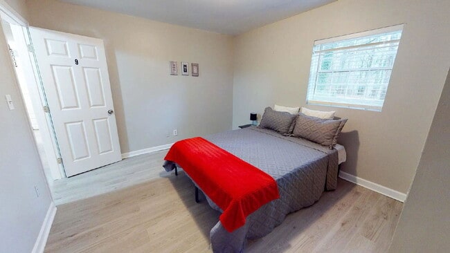 Building Photo - THE UNION GROVE | Gorgeous renovated home in Lithonia featuring large common areas, a spacious ki...