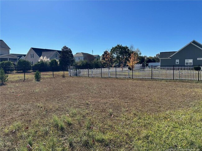Building Photo - 3912 Barclay Wy
