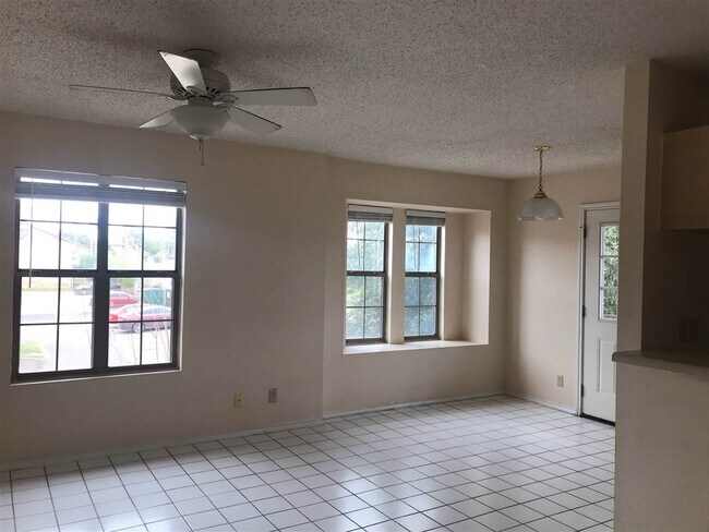 Building Photo - 201 Martingale