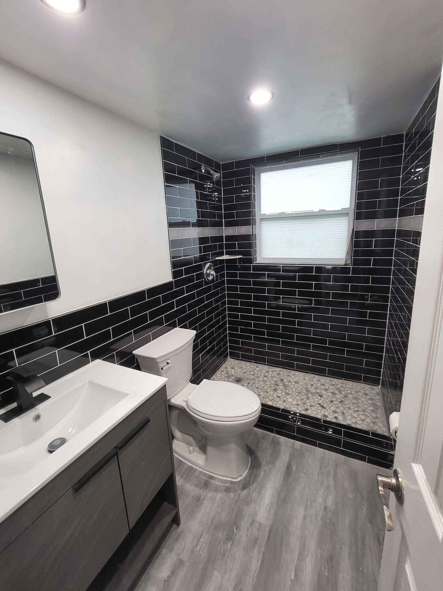 New Bathroom - 1012 SE 15th St