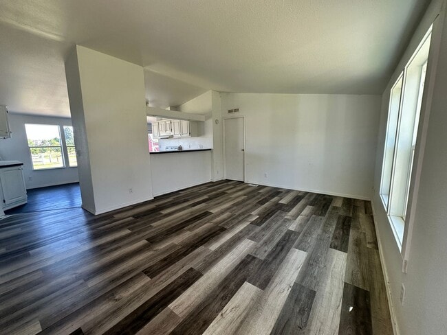 Building Photo - 4655 NE Elliott Cir
