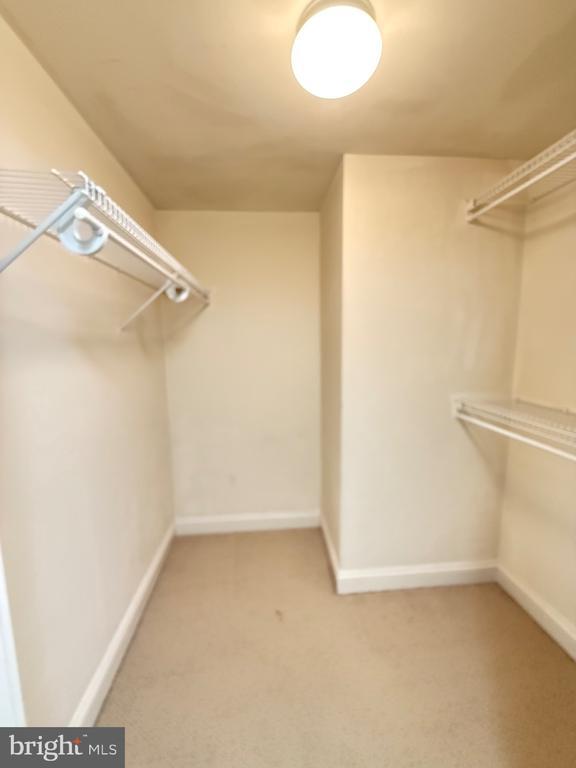 Building Photo - 11760 Sunrise Valley Dr