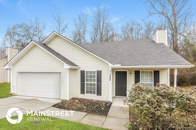 Building Photo - 1050 Overlook Dr