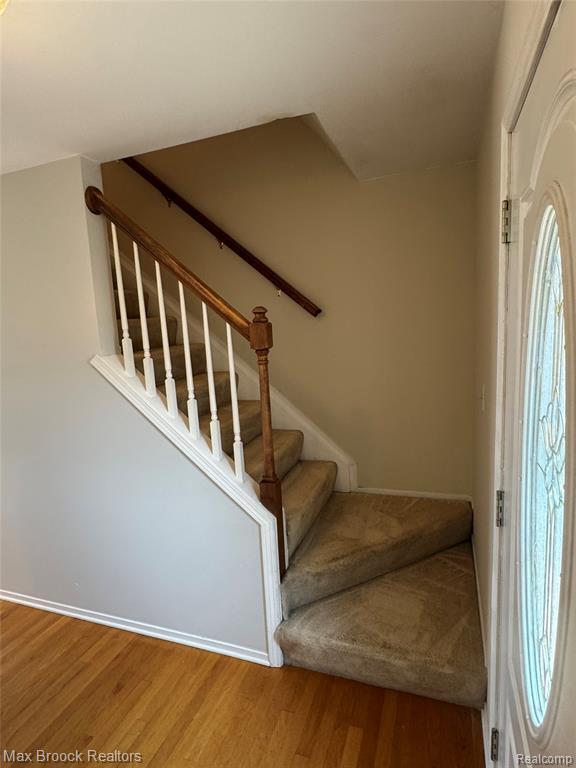 Building Photo - 35865 Ashford Dr