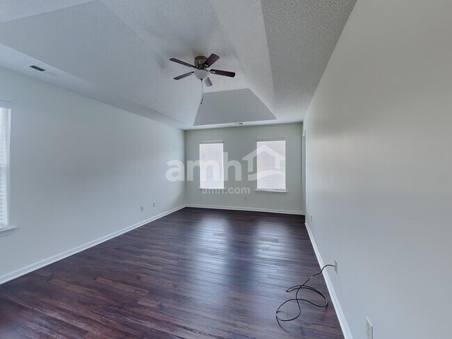 Building Photo - 13316 Woodland Farm Dr