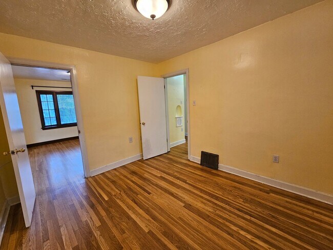 Building Photo - 3412 S 2300 E