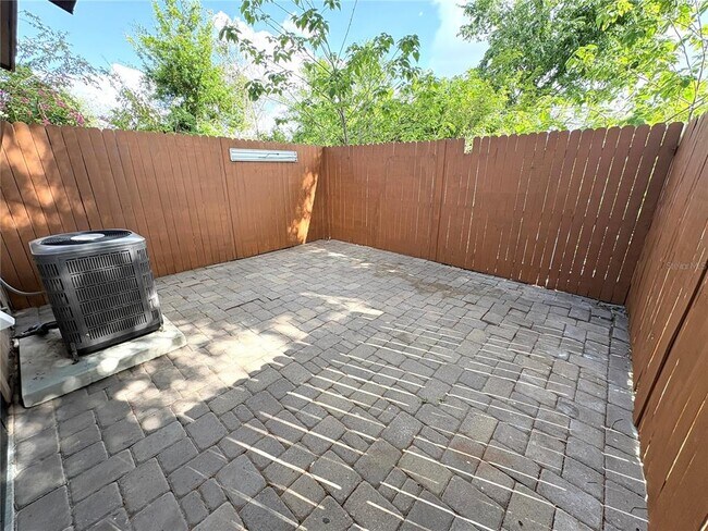 Building Photo - 4006 Cedar Limb Ct