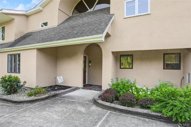 Building Photo - 613 Horsepound Rd