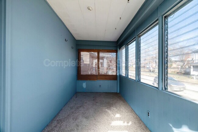 Building Photo - 409 Harrison Ave