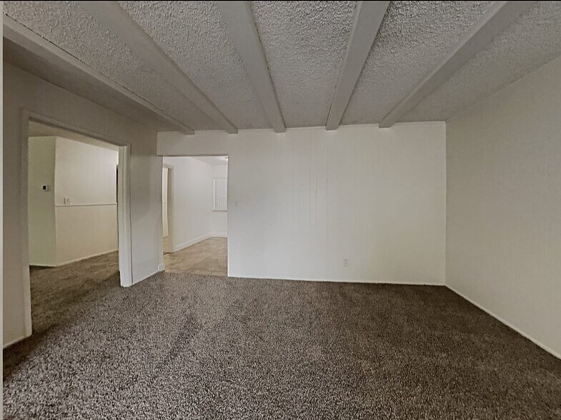 Building Photo - 7346 19th St