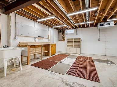 Building Photo - 94 Greenwood Park