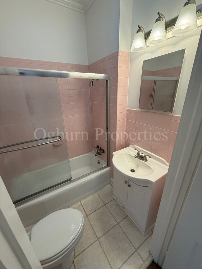 Building Photo - 603004- 1517 W. FIRST STREET