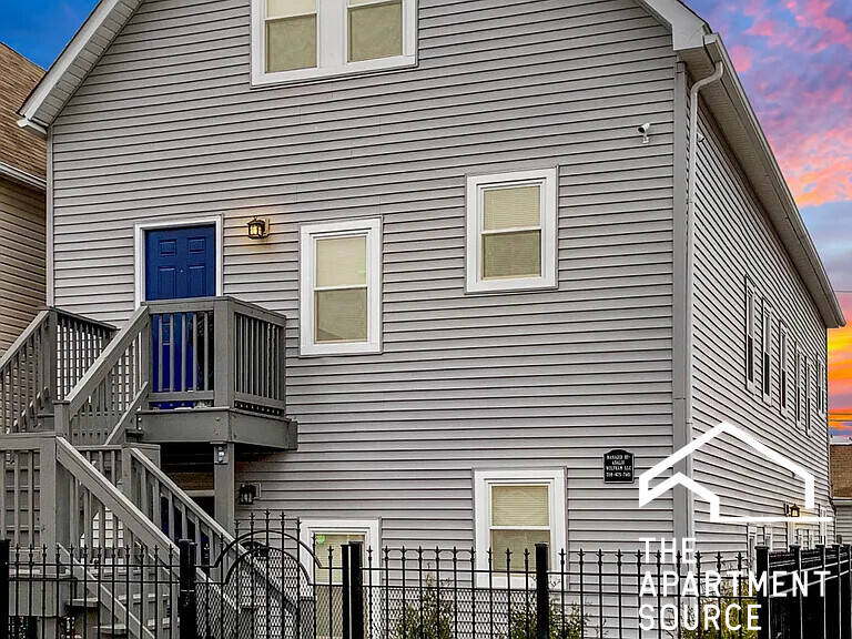 Building Photo - 3551 W Wolfram St