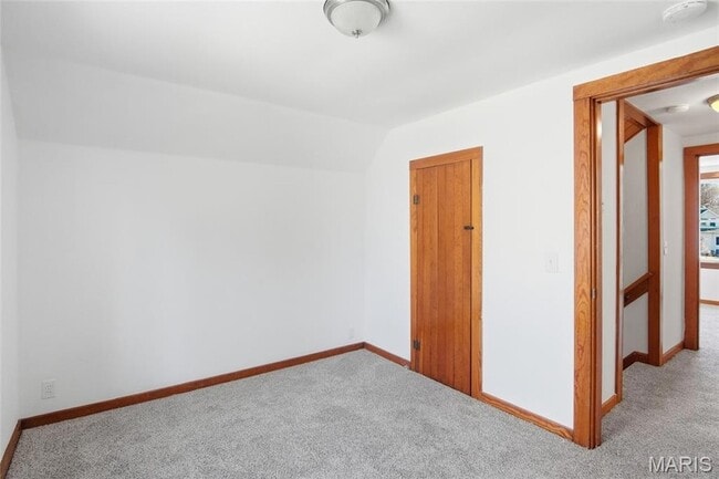 Building Photo - 921 Vine St