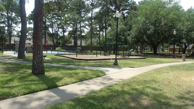 Building Photo - 7772 Park Falls Dr