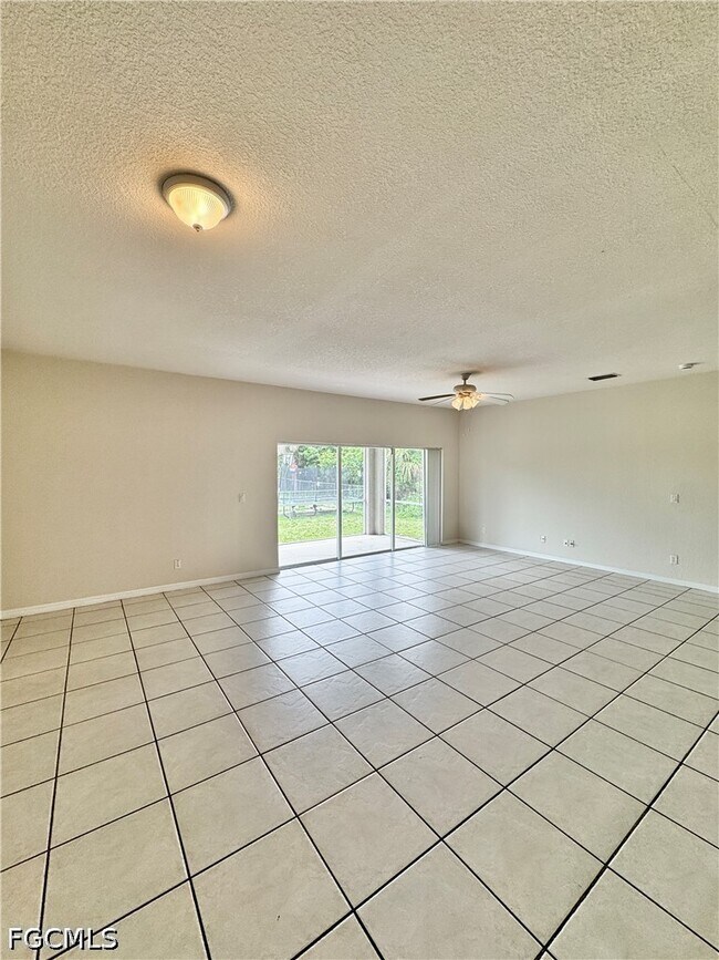 Building Photo - 530 Kilgour Ave S