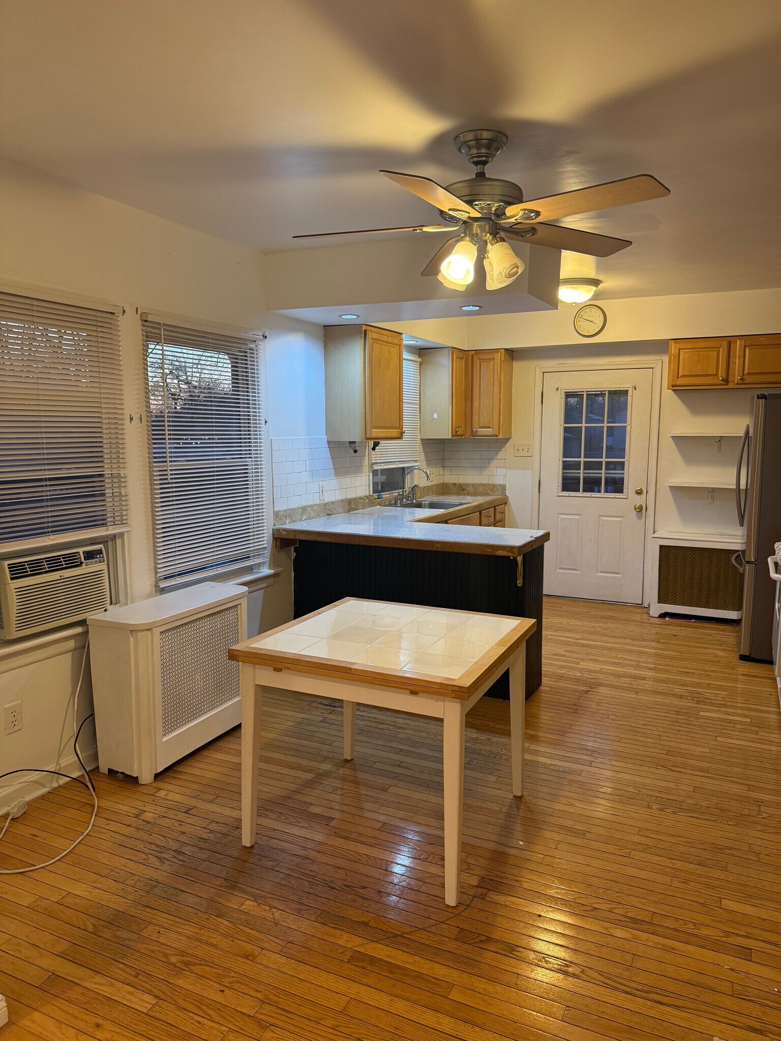 Building Photo - 1368 High Ave