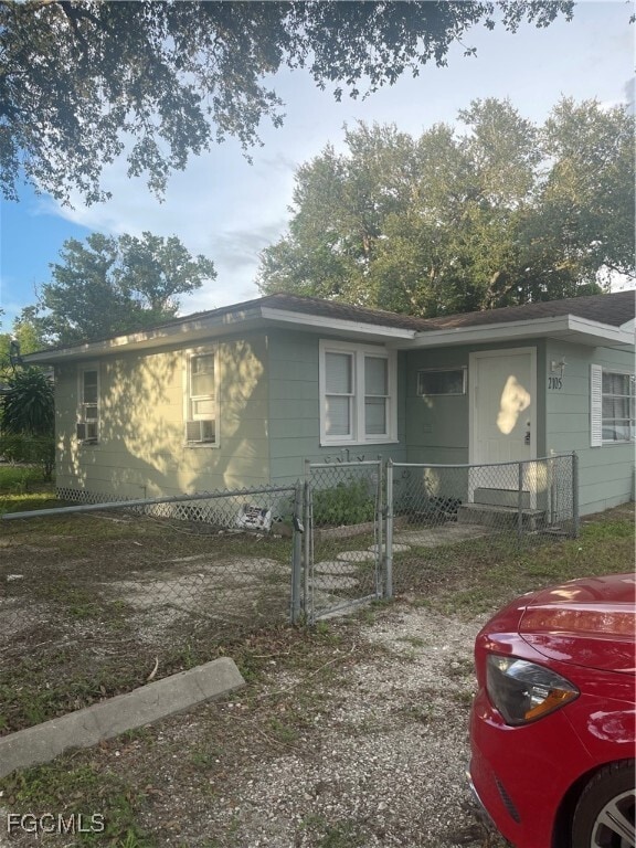 Primary Photo - 2107 Franklin St