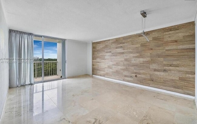 Building Photo - 150 SE 25th Rd