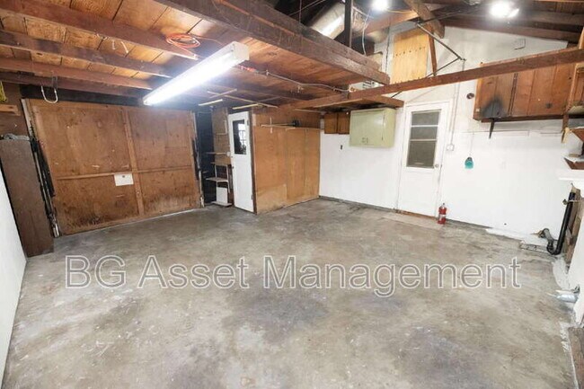 Building Photo - 950 Kelvin Ct