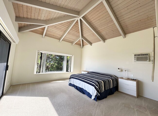 Building Photo - Partial furnished 3/3 Bedroom in Waikulu H...