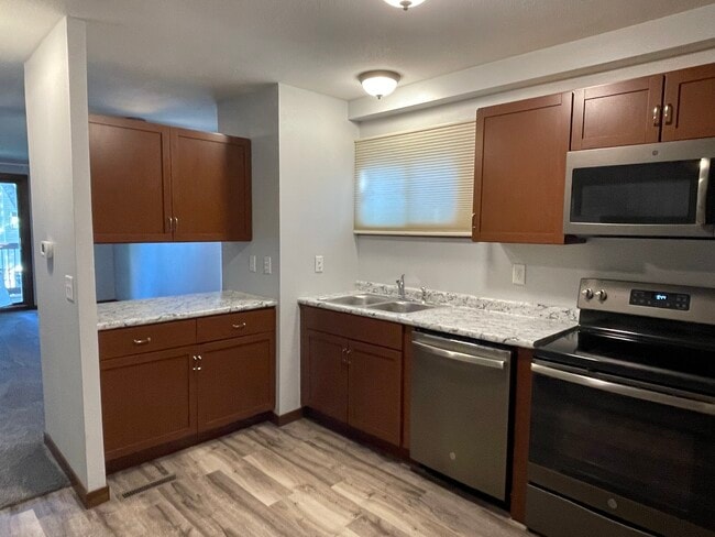 Building Photo - 1686 La Mar Dr