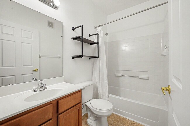 Building Photo - 961 Mistflower Ln