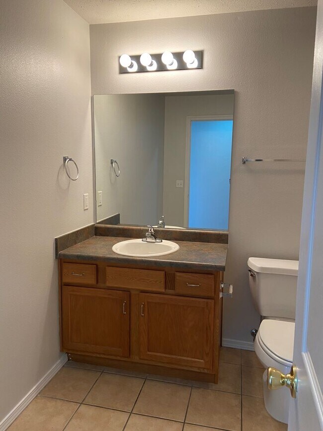 Building Photo - Condominium in Academy Commons