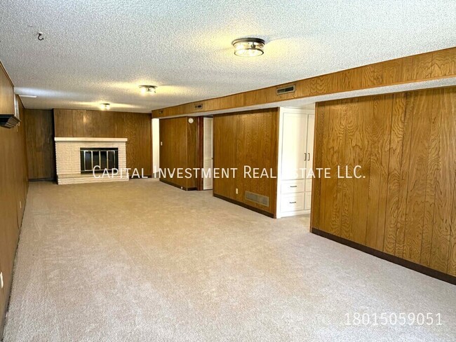 Building Photo - 1640 E 5375 S