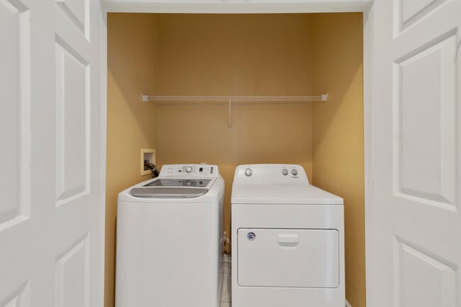 Building Photo - 6214 Stevenson Dr