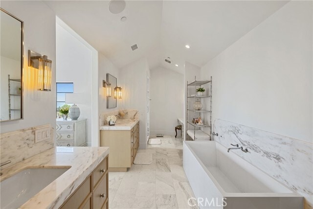 Building Photo - 250 High Dr