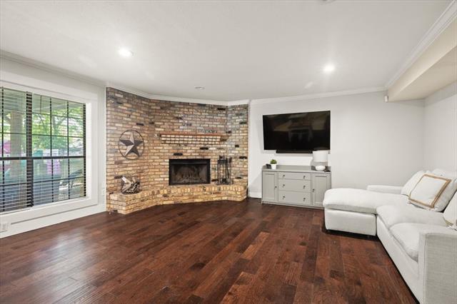 Building Photo - 2123 Wilson Dr