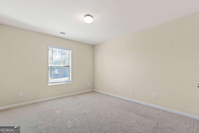 Building Photo - 3266 Cedar Crest Way