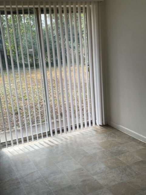 Building Photo - 3514 Bougainvillea Dr