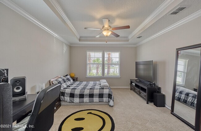 Building Photo - 15599 Chir Pine Dr