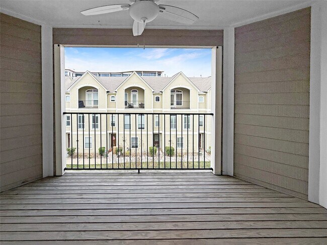 Building Photo - 1263 W 17th St